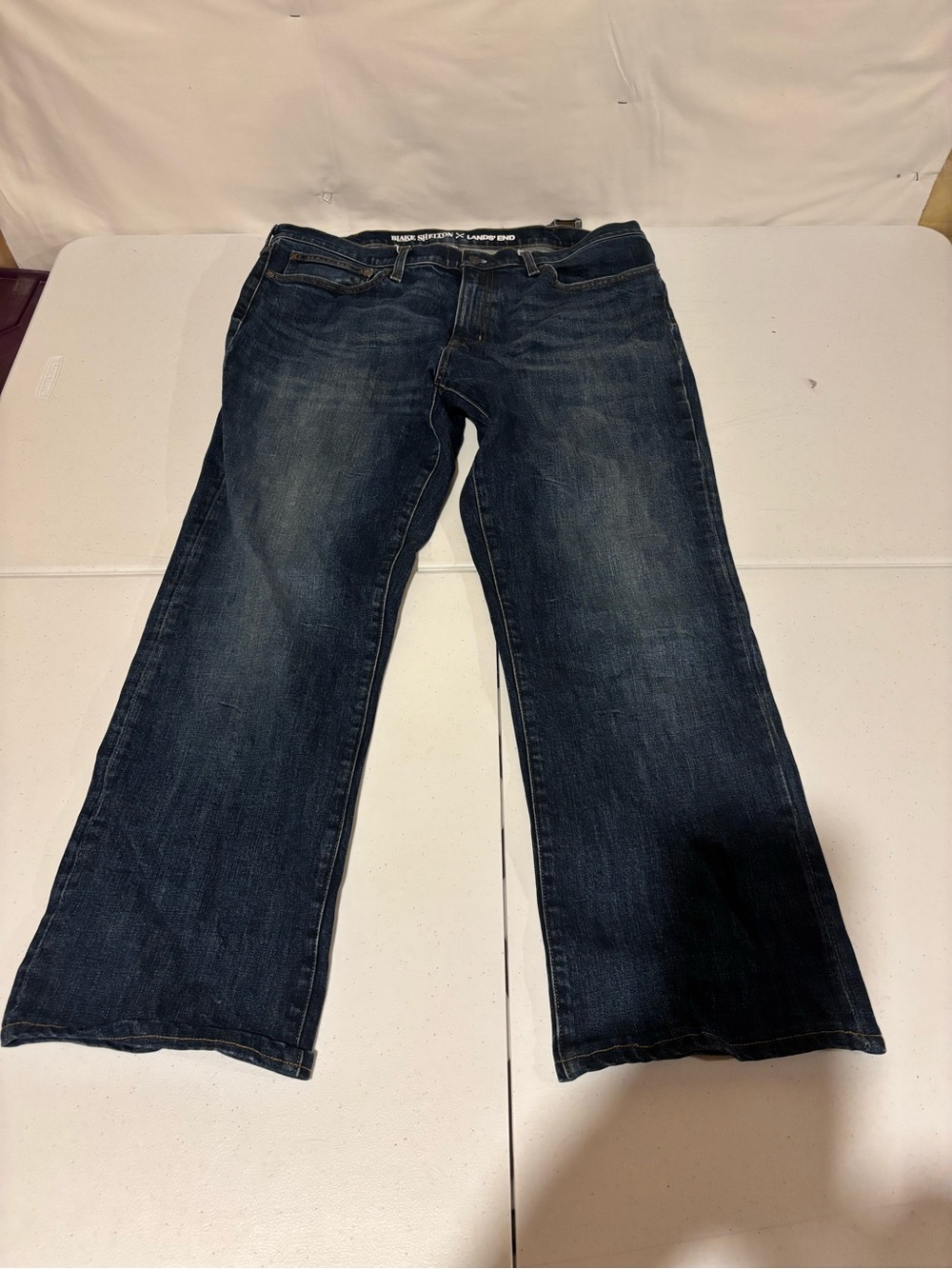 Lands End Blake Shelton Men’s Size 37x30 Relaxed Fit Bootcut Blue Denim Jeans